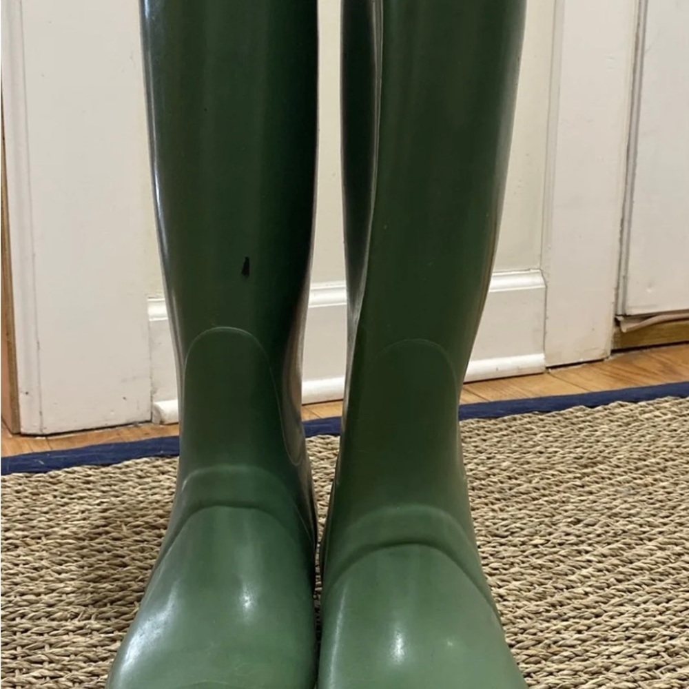 Green Hunter Rain Boots Women’s Size 6